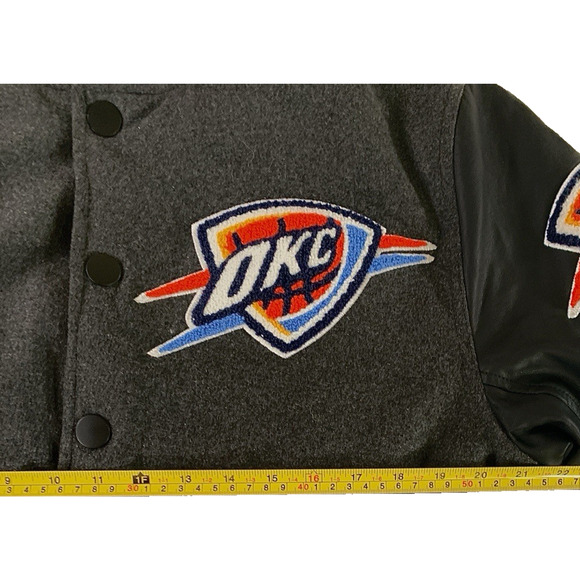 Ultra Game OKC NBA Varsity Jacket Men's Medium Embroidered Logo Quilted Lining - Picture 6 of 14